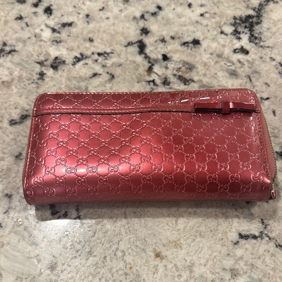 Gucci Handbags - Gucci Metallic Rose Signature Zip Wallet